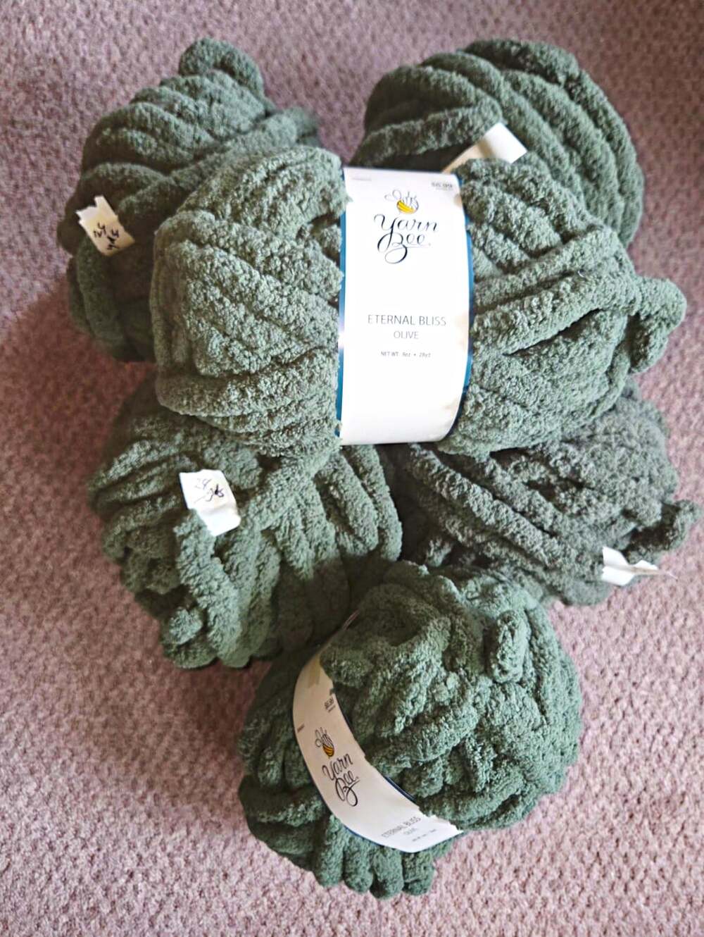 Yarn Bee Eternal Bliss Olive Chenille Jumbo Yarn 7 Polyester Lot of 6 Skeins